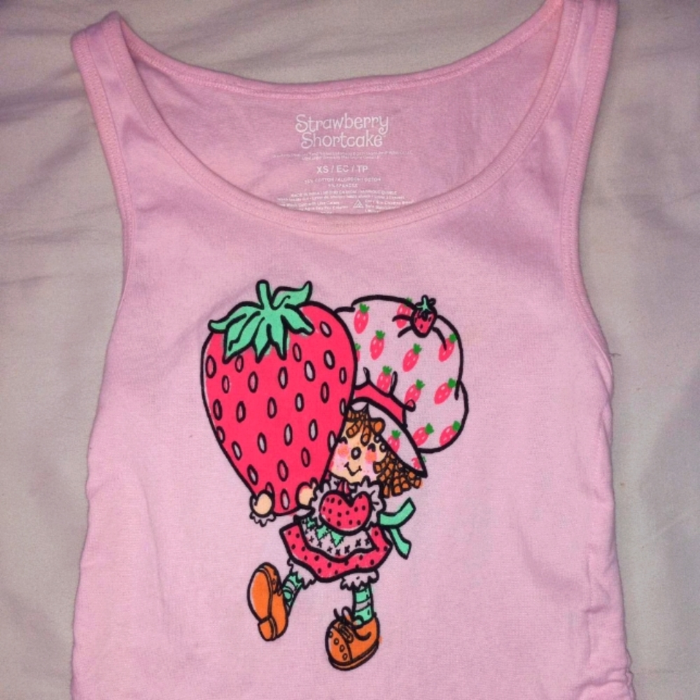 strawberry shortcake light pink tank top, size XS